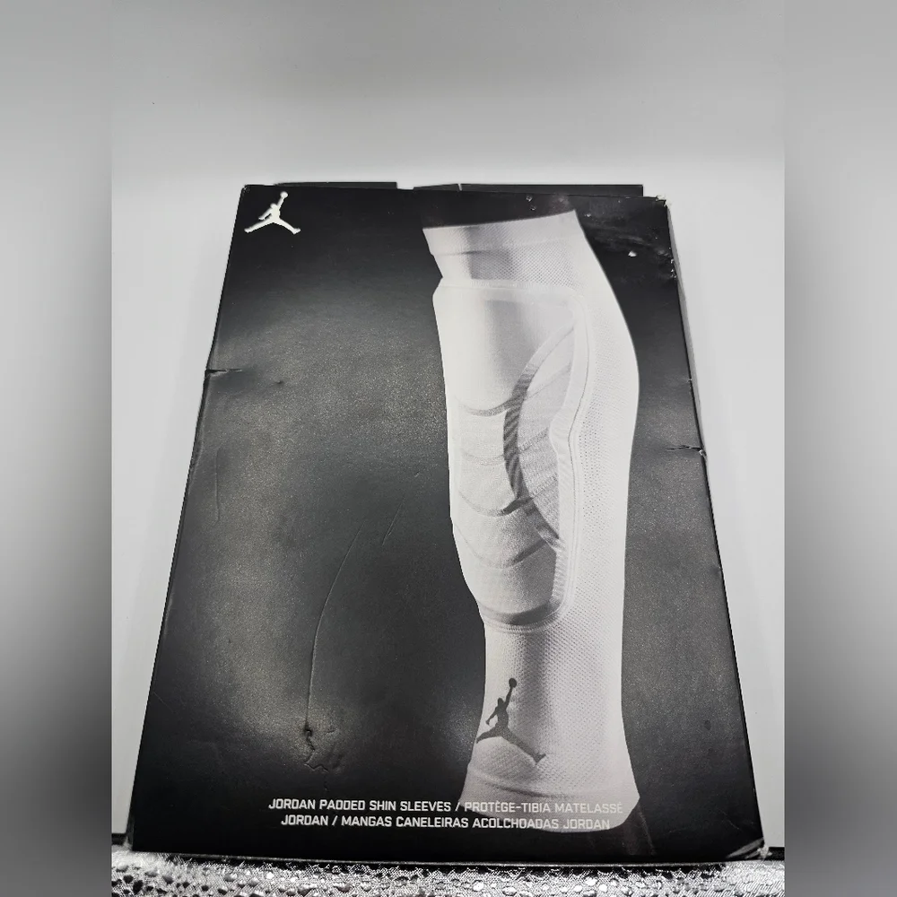 Jordan Basketball Padded Shin Sleeves Size L/XL